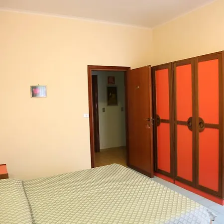 Ancelle Sorrento - Casa D'accoglienza Castellammare di Stabia