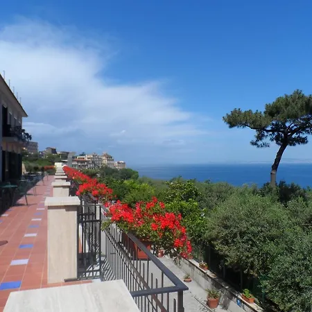 Hotel Ancelle Sorrento - Casa D'accoglienza Castellammare di Stabia
